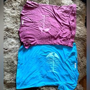 2 xxl T shirts. Turquoise and purple/mauve.